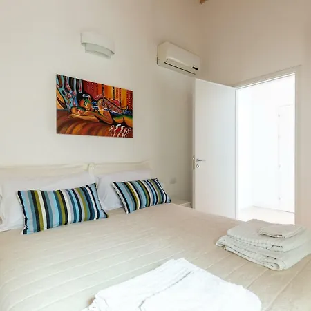 Il Sonno Dei Giusti By Domusicily Apartment *